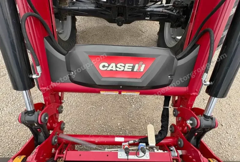 2021 Case IH Farmall 140A MFWD photo 21