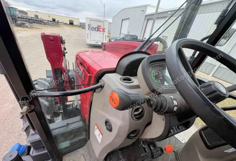 2021 Case IH Farmall 140A MFWD photo 36