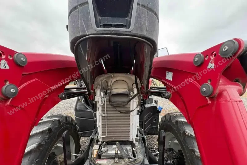 2021 Case IH Farmall 140A MFWD photo 32