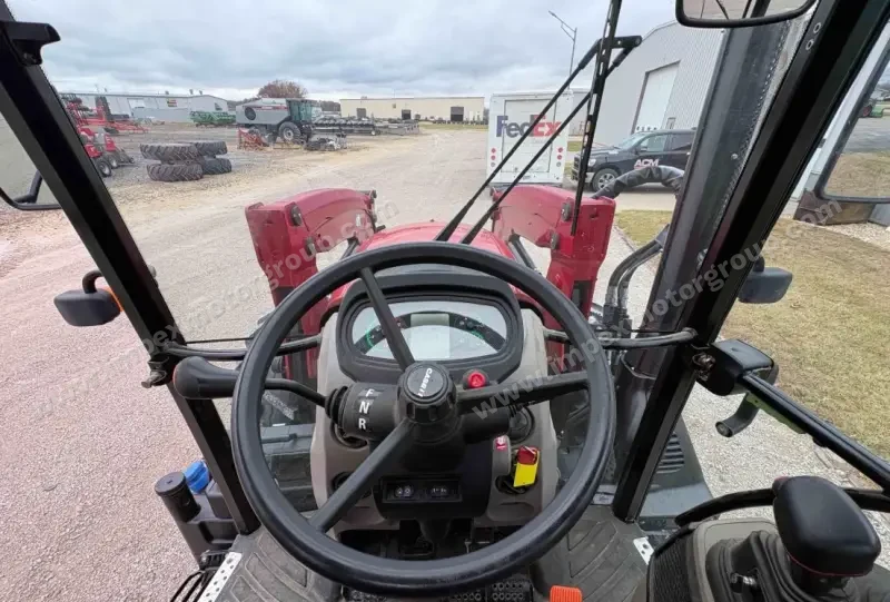 2021 Case IH Farmall 140A MFWD photo 39