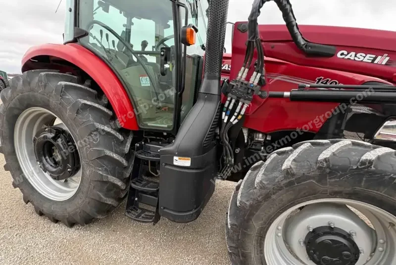 2021 Case IH Farmall 140A MFWD photo 27