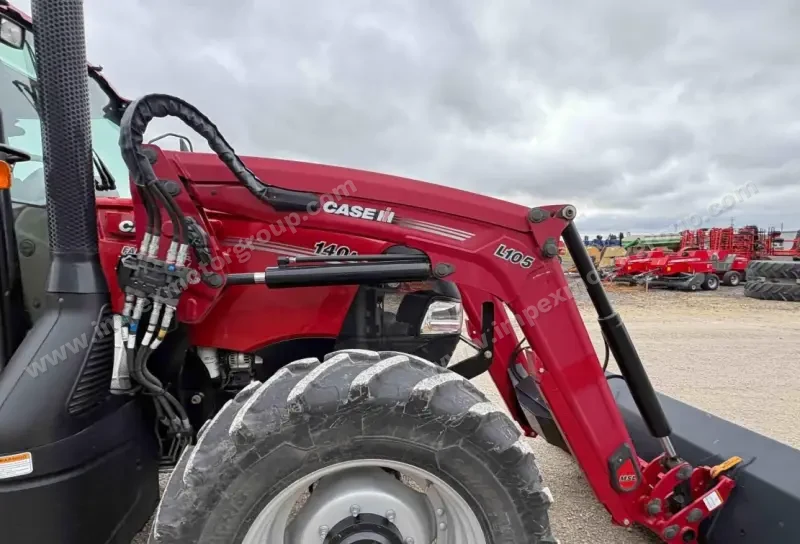 2021 Case IH Farmall 140A MFWD photo 28