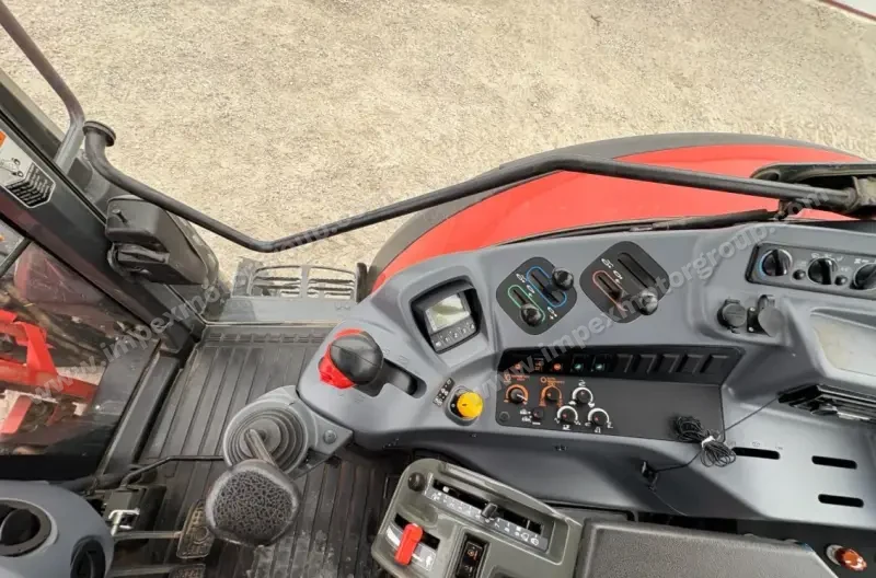 2019 Kubota M6-141 MFWD photo 69