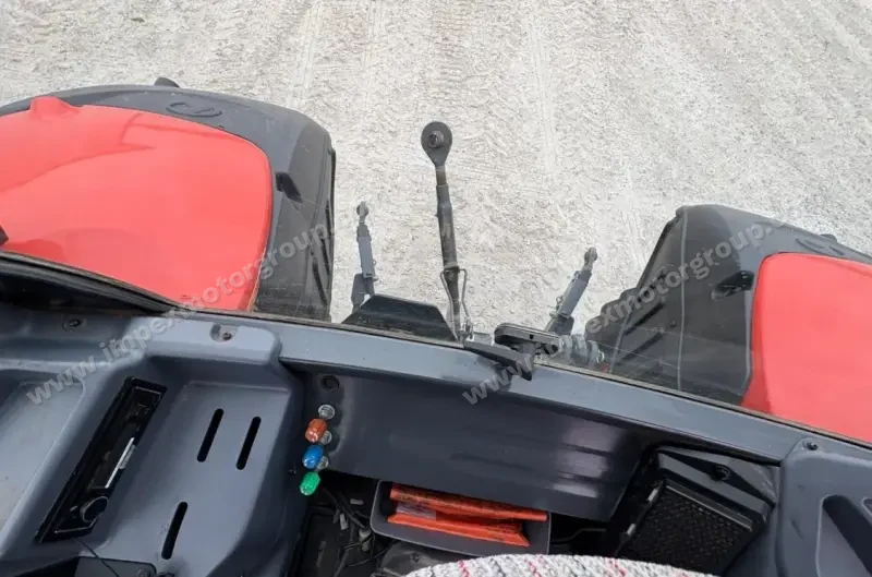 2019 Kubota M6-141 MFWD photo 77