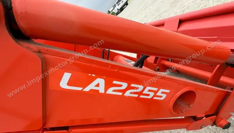 2019 Kubota M6-141 MFWD photo 41