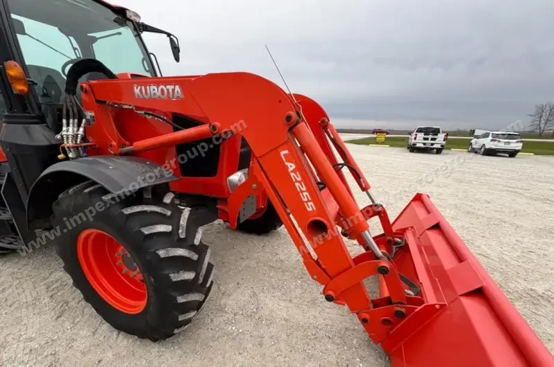 2019 Kubota M6-141 MFWD photo 38