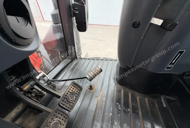 2019 Kubota M6-141 MFWD photo 76