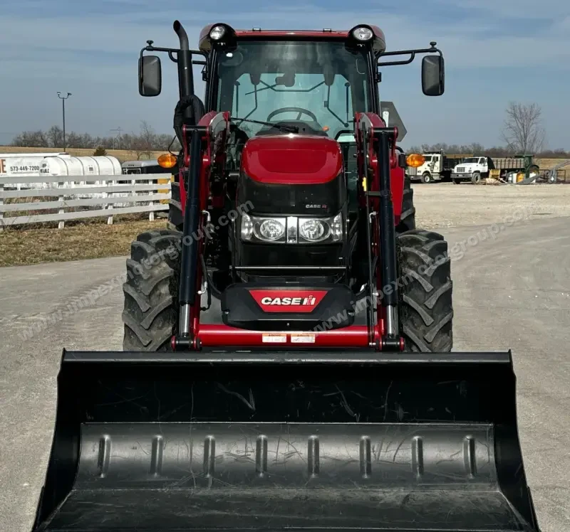 2022 Case IH Farmall 115A photo 2
