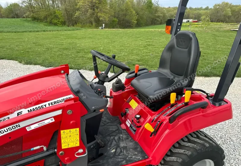 2021 Massey Ferguson GC1723 photo 52