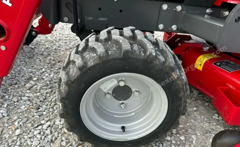 2021 Massey Ferguson GC1723 photo 86