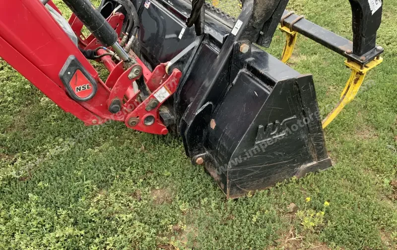 2021 Case IH Maxxum 150 MFWD Tractor W/Grapple Loader photo 21