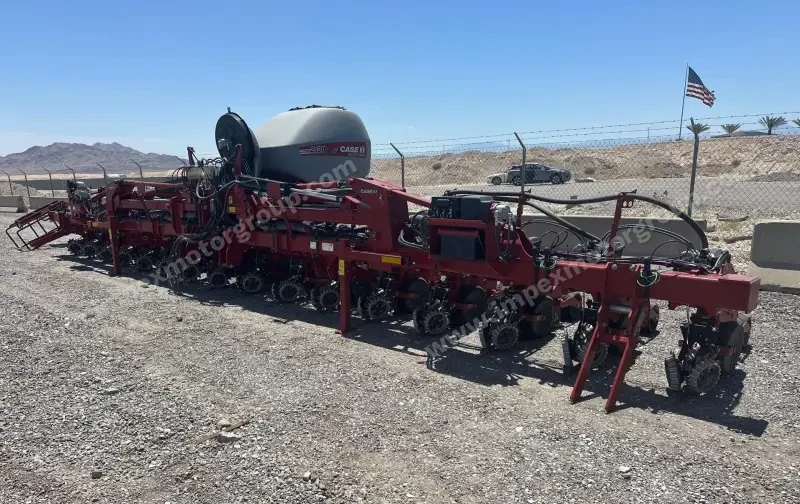 2021 Case IH Maxxum 150 MFWD Tractor W/Grapple Loader photo 77