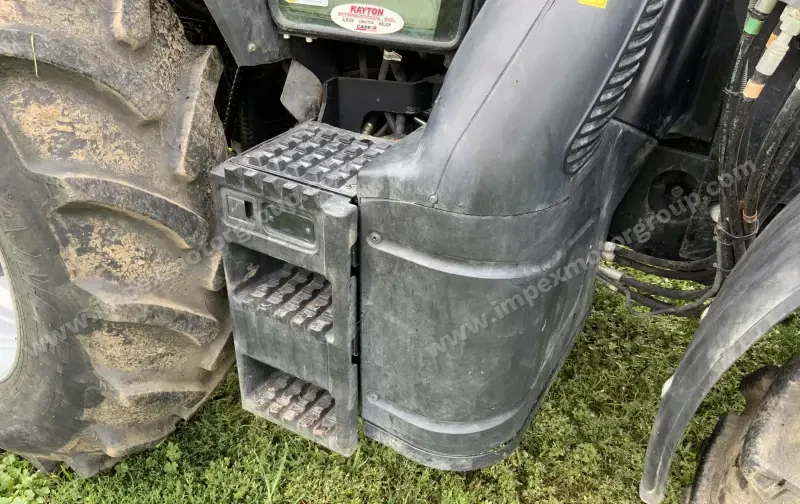2021 Case IH Maxxum 150 MFWD Tractor W/Grapple Loader photo 26