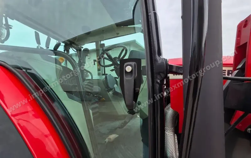 2022 Massey Ferguson 6713 MFWD Tractor W/FL3723 Loader photo 26