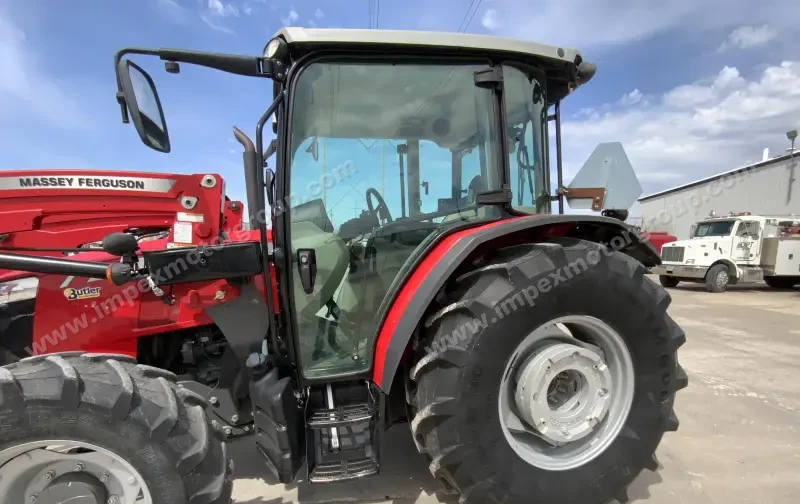 2017 Massey Ferguson 4710 MFWD Tractor W/Loader | Agriculture photo 30
