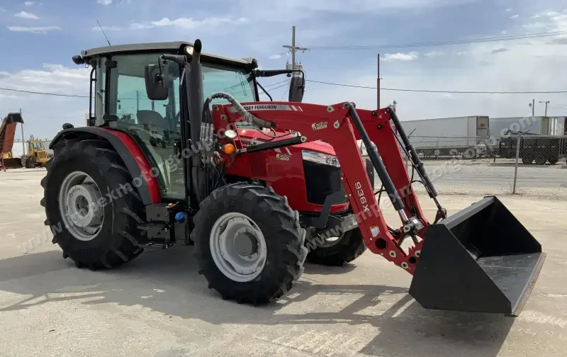 2017 Massey Ferguson 4710 MFWD Tractor W/Loader | Agriculture photo 3