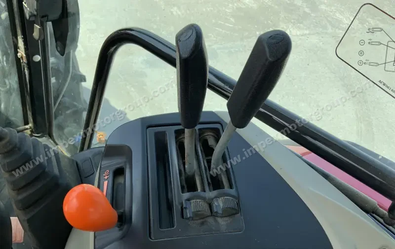 2017 Massey Ferguson 4710 MFWD Tractor W/Loader | Agriculture photo 74
