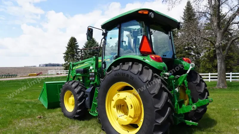 2018 John Deere 6105E MFWD Tractor W/540M Loader | Agriculture photo 7