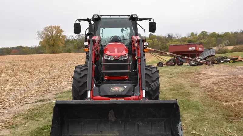 2022 Massey Ferguson 5711 Dyna-4 MFWD Tractor W/Loader | Agriculture photo 2