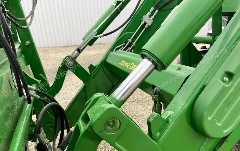 2015 John Deere 6130M MFWD Tractor W/Grapple Loader photo 25