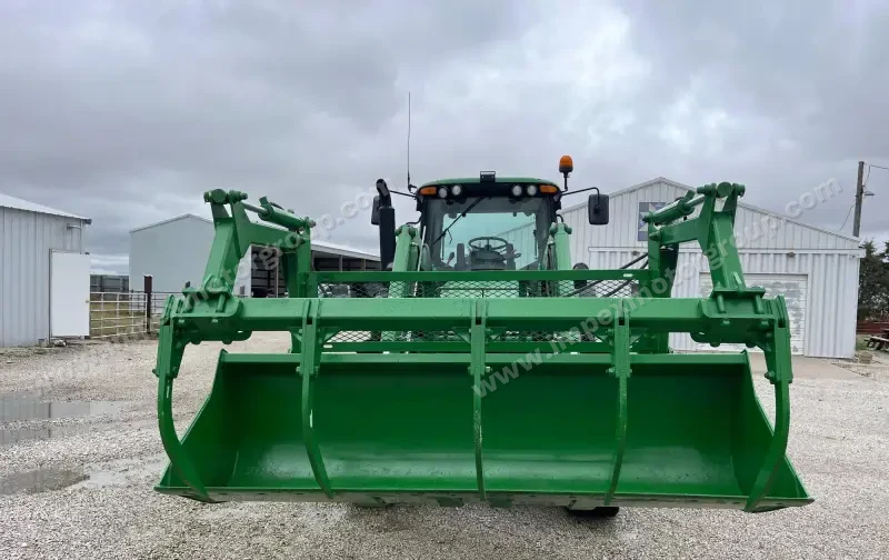 2015 John Deere 6130M MFWD Tractor W/Grapple Loader photo 2