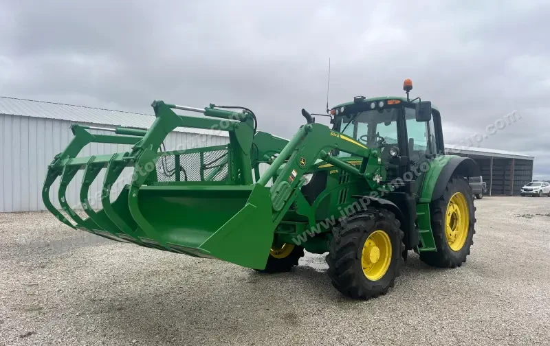 2015 John Deere 6130M MFWD Tractor W/Grapple Loader photo 1