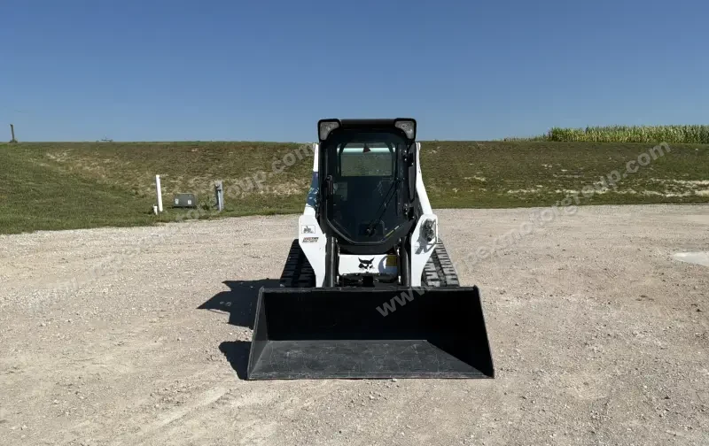 2023 Bobcat T595 Compact Track Loader photo 2