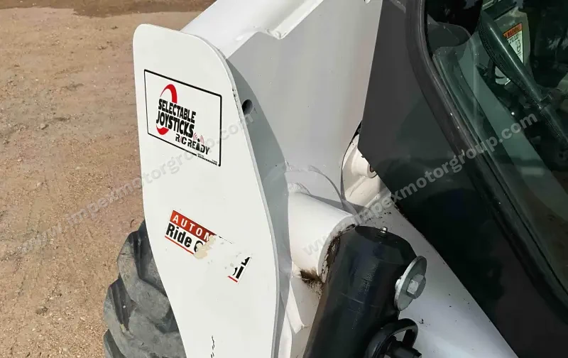2022 Bobcat S740 Skid Steer photo 10