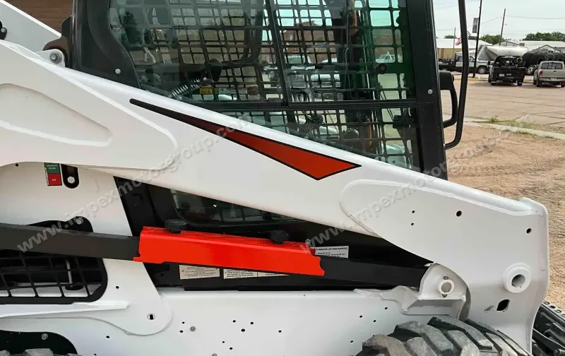 2022 Bobcat S740 Skid Steer photo 27