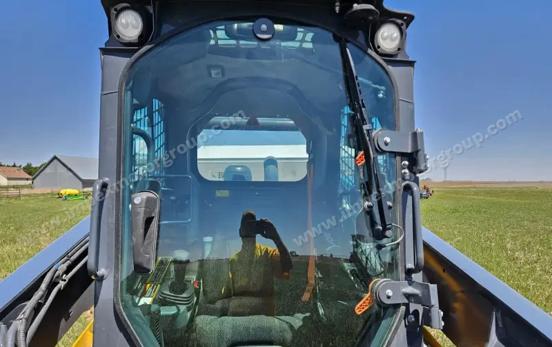 2019 John Deere 332G Skid Steer photo 43
