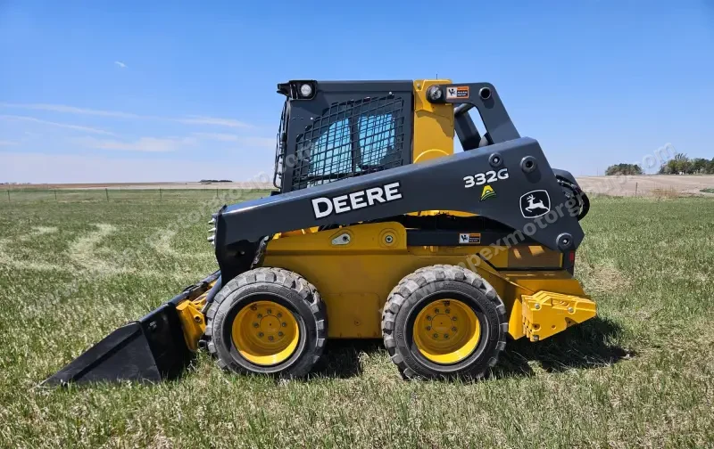2019 John Deere 332G Skid Steer photo 8