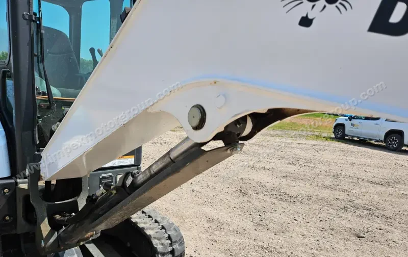 2016 Bobcat E35 Long Arm Mini Excavator | Construction photo 23