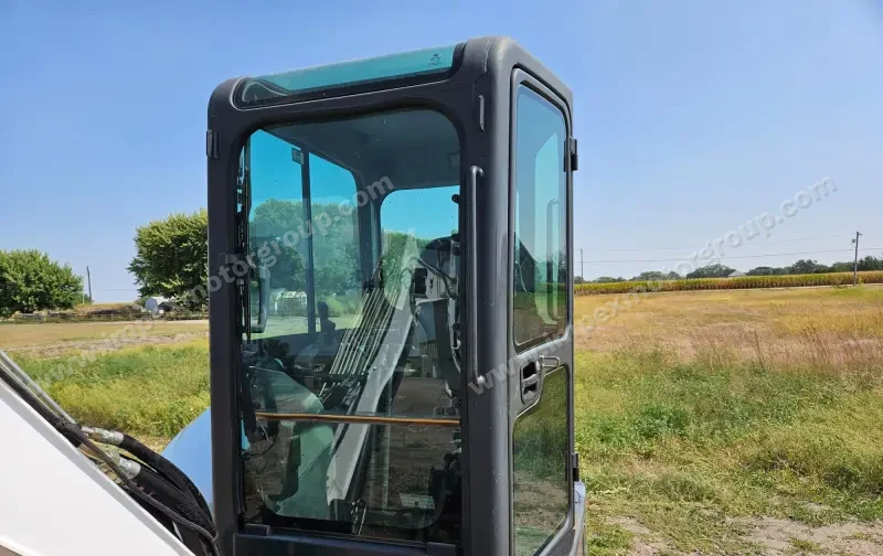 2016 Bobcat E35 Long Arm Mini Excavator | Construction photo 9