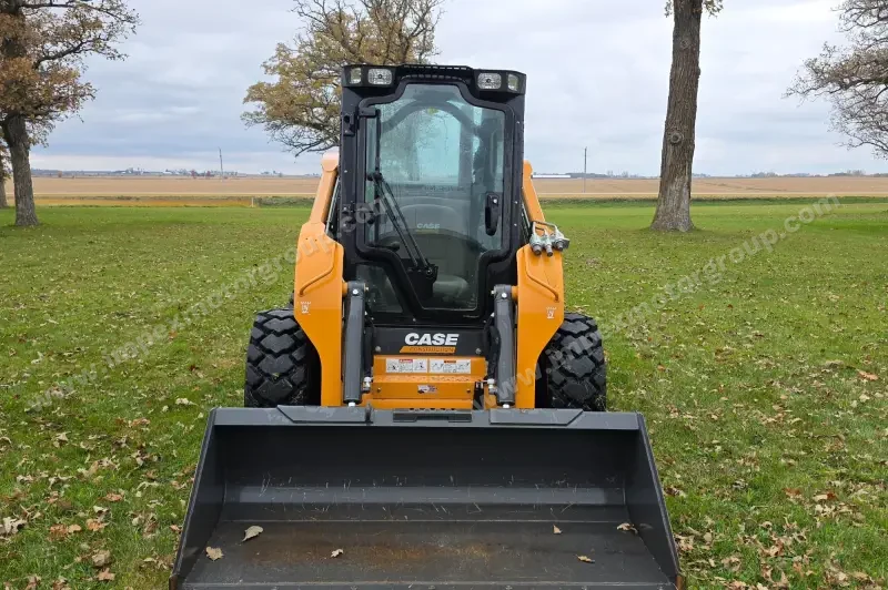 2017 Case SV280 Skid Steer photo 2