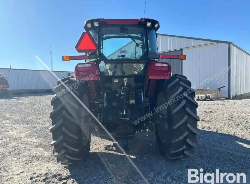 2022 Case IH Farmall 140A MFWD photo 4