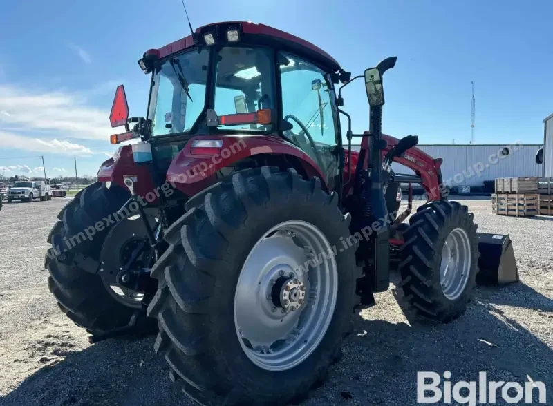 2022 Case IH Farmall 140A MFWD photo 5