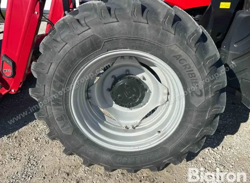 2022 Case IH Farmall 140A MFWD photo 24