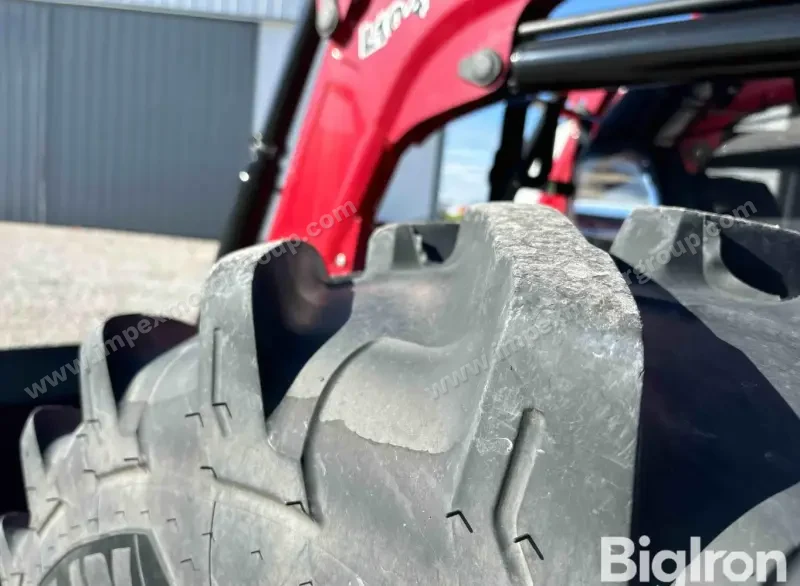 2022 Case IH Farmall 140A MFWD photo 31