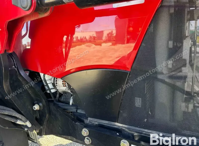 2022 Case IH Farmall 140A MFWD photo 32
