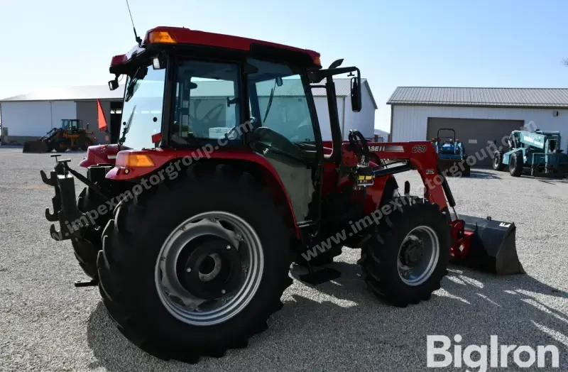 2009 Case IH Farmall 105U MFWD photo 5