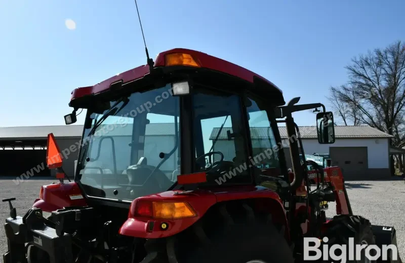 2009 Case IH Farmall 105U MFWD photo 29