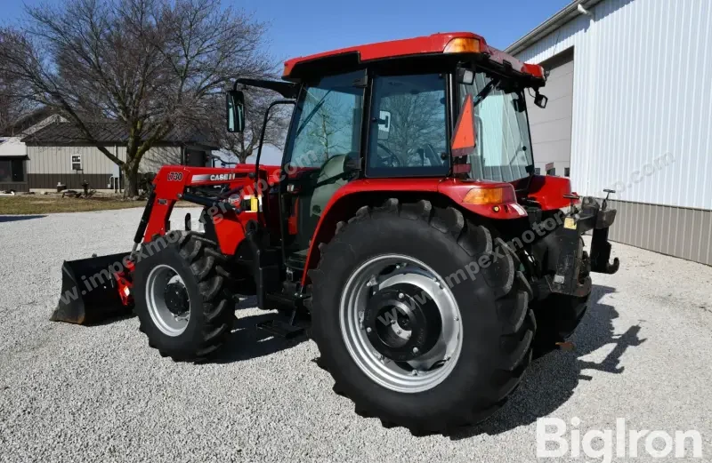 2009 Case IH Farmall 105U MFWD photo 9