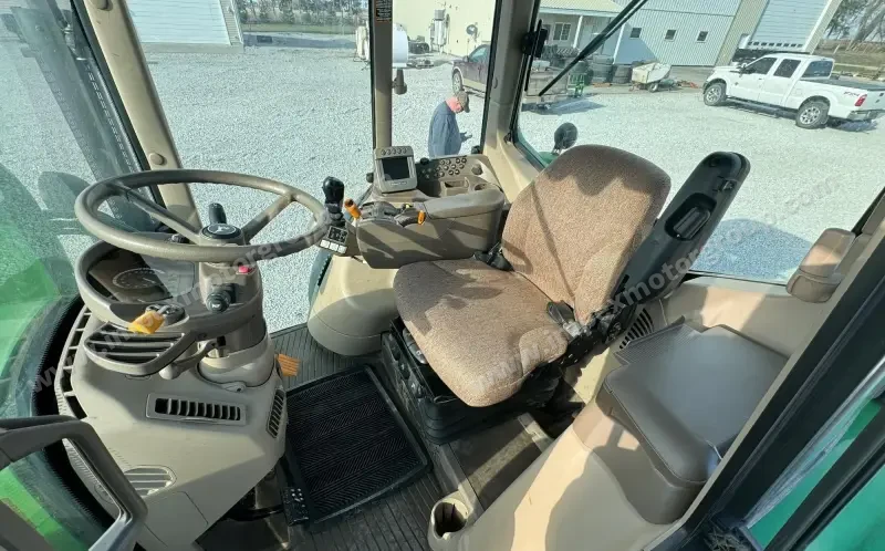 2010 John Deere 7530 Premium MFWD photo 13