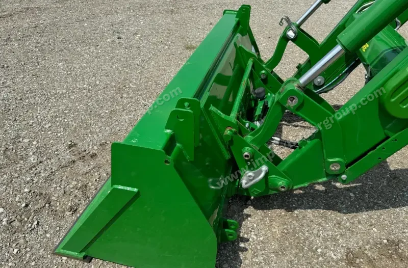 2023 John Deere 6R 110 MFWD photo 9