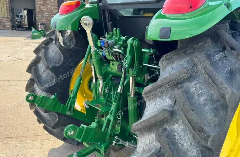 2022 John Deere 6105E MFWD photo 13