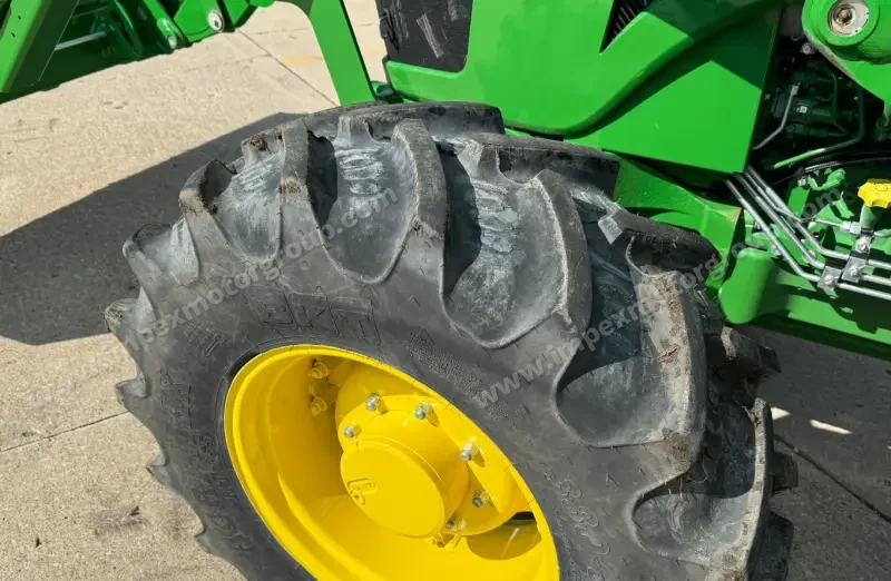 2022 John Deere 6105E MFWD photo 26
