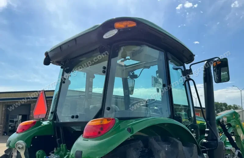 2022 John Deere 6105E MFWD photo 8