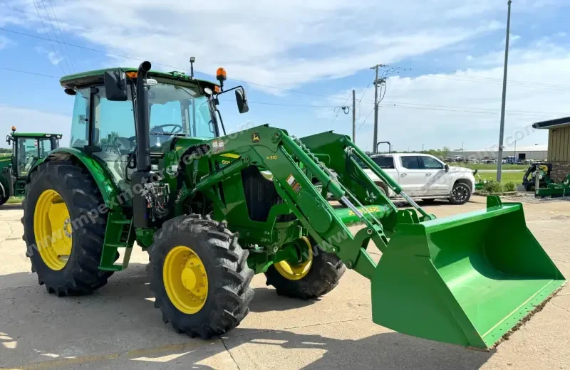 2022 John Deere 6105E MFWD photo 2