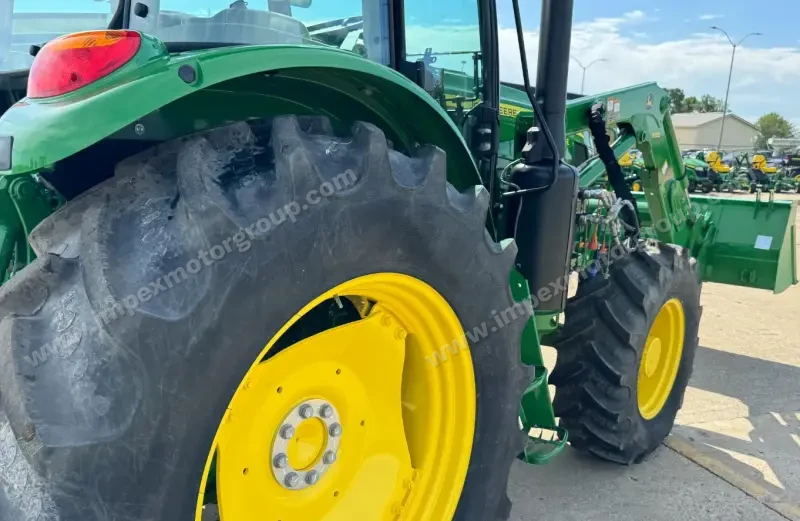 2022 John Deere 6105E MFWD photo 30