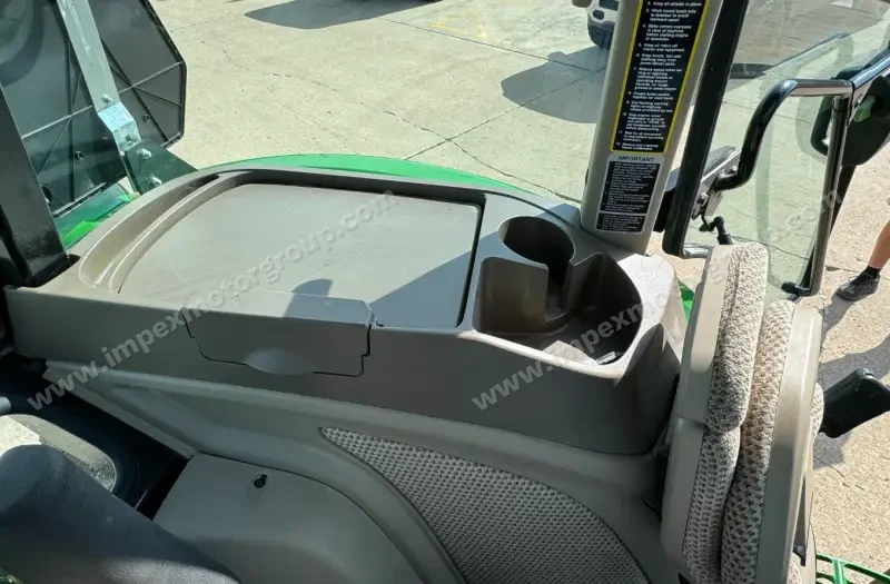2022 John Deere 6105E MFWD photo 49